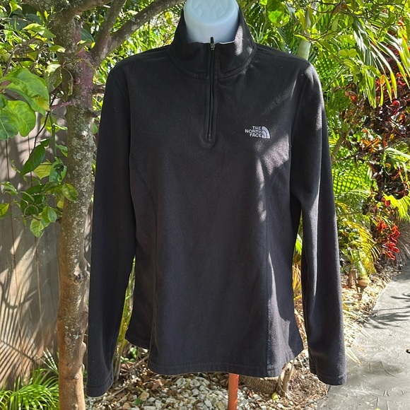 The North Face Jackets & Blazers - THE NORTH FACE Half Zip Pull Over